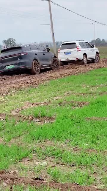 鄉(xiāng)間水泥路上的思考 電動汽車的適應(yīng)性挑戰(zhàn)與市場突圍